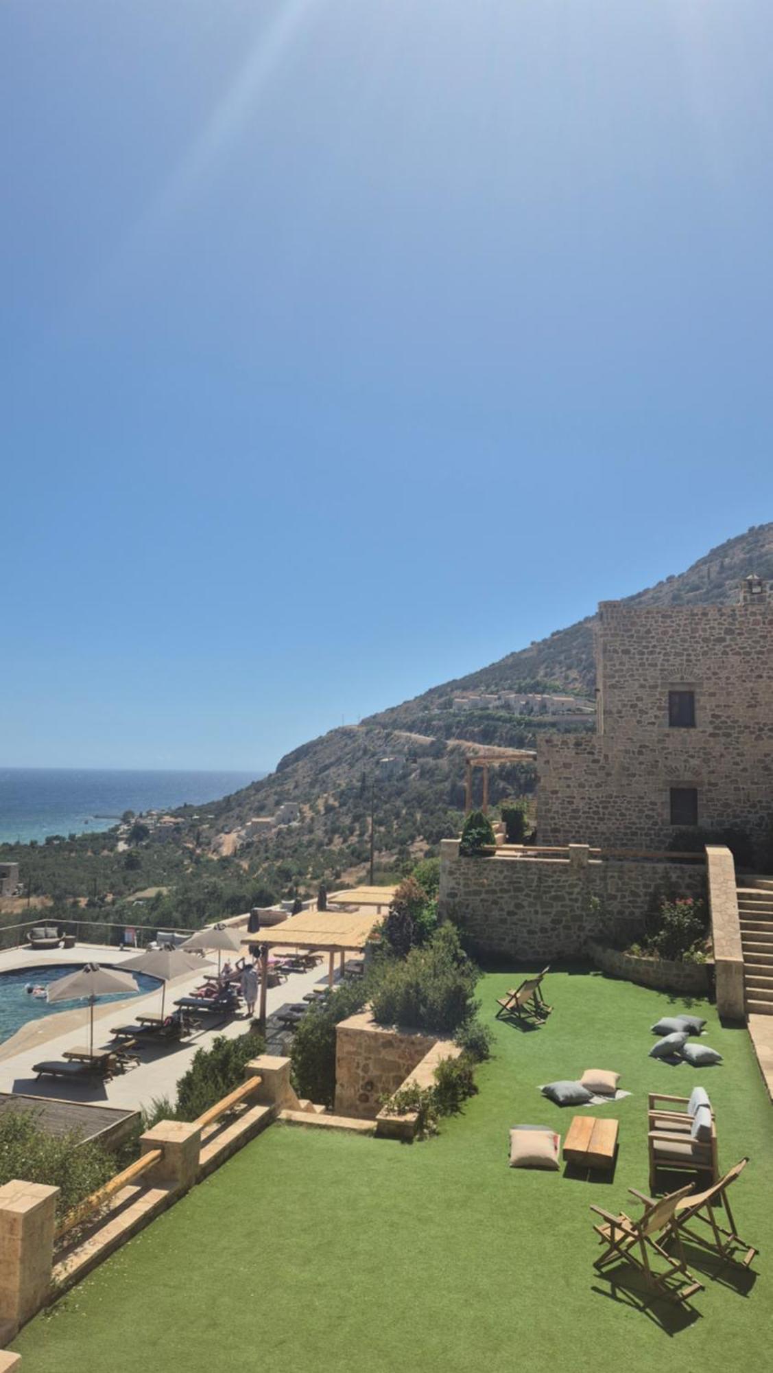 Brazzo Di Maina Hotell Oítilon Eksteriør bilde